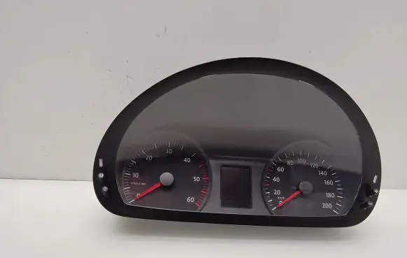 Speedometer (instrument cluster)