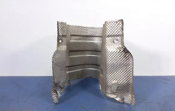 Mercedes-Benz CLS C219 Exhaust heat shield 