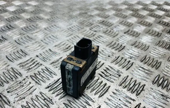 Volkswagen PASSAT B8 Distronic sensor radar 3Q0907561C 3Q0907572B 0203300670