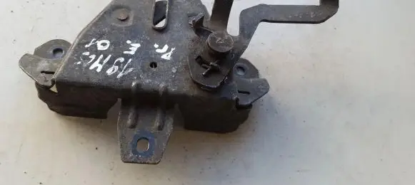Mitsubishi Carisma Engine bonnet/hood lock/catch