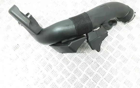Volvo XC60 Air intake duct part 31305036