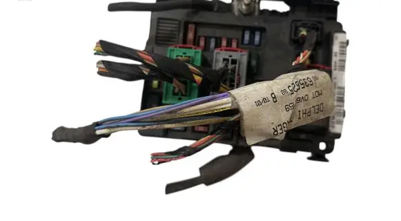 Peugeot Partner Fuse box set U118470005 9650618280