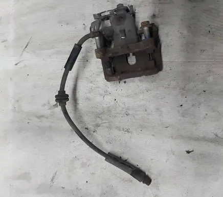Ford Kuga I Rear brake caliper 