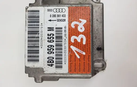 Audi A6 S6 C5 4B Airbag control unit/module 4B0959655M 0285001432
