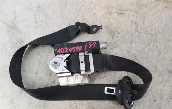 Skoda Fabia Mk2 (5J) Front seatbelt 5J0857702B