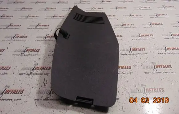 Toyota Corolla Verso AR10 Other trunk/boot trim element 647450F011