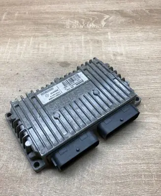Renault Megane I Engine control unit/module ECU 7700113488 S105280020A