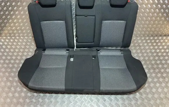 Suzuki SX4 S-Cross Second row seats PK20908