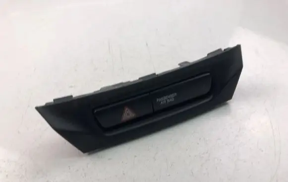 Suzuki Baleno IV Hazard light switch 7383168P0