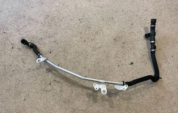 BMW X3 G01 Engine coolant pipe/hose 8597286