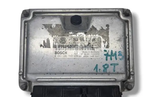 Volkswagen Sharan Engine control unit/module 06A906032AH 26SA6855 0261206599