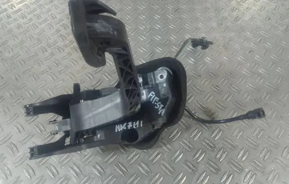 Ford Fiesta Clutch pedal 