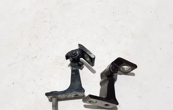 Audi A3 8Y Front door upper hinge 8W5831404A