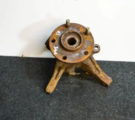 Mitsubishi Outlander Front wheel hub