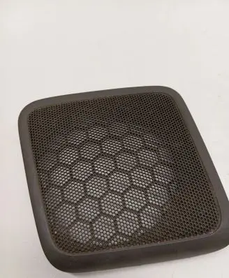 Side speaker trim/cover