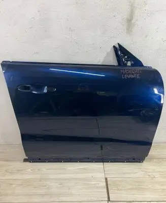 Maserati Levante Front door