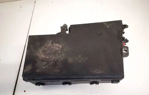Volvo V50 Fuse box set 8688039 bp4k-66767