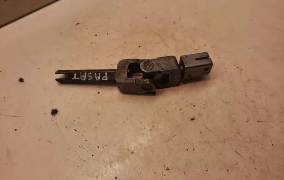 Steering column universal joint