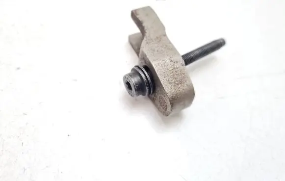 Volvo XC90 Fuel Injector clamp holder