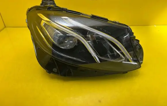 Mercedes-Benz E W213 Headlight/headlamp A2139066601