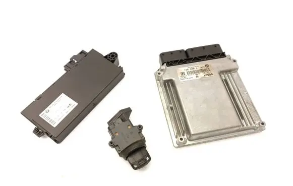 BMW 5 E60 E61 Engine ECU kit and lock set 7809941 170042546 0281015130