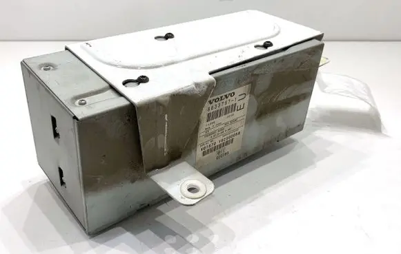 Volvo V70 Sound amplifier 8633797
