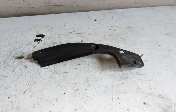 BMW 5 E60 E61 Other engine bay part 7034159