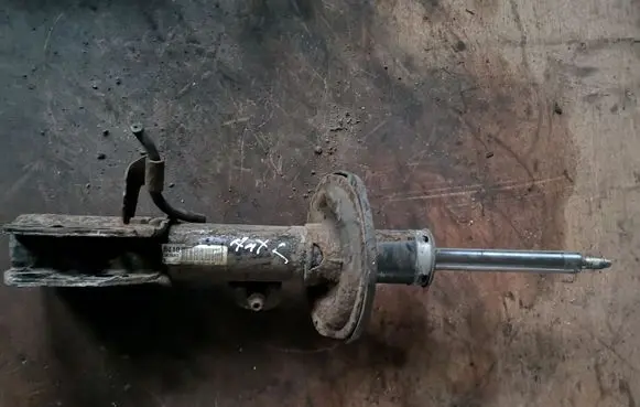 Opel Antara Front shock absorber/damper 95147607
