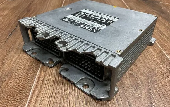 Mercedes-Benz C AMG W202 Engine control unit/module ECU 2025459832 WA2025459832