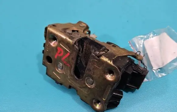 Front door lock
