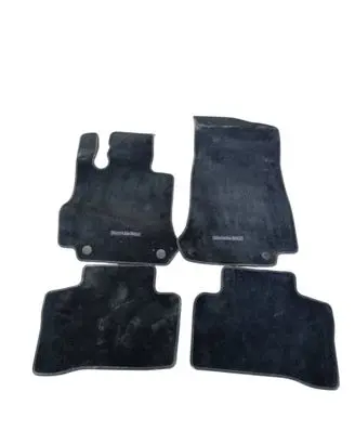 Mercedes-Benz GLC C253 Car floor mat set A25368007489 A25368006489 A25368004489