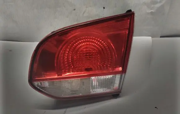 Volkswagen Golf VI Tailgate rear/tail lights 5K0945108