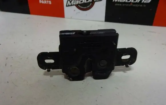 Volvo V70 Engine bonnet/hood lock/catch 31298609