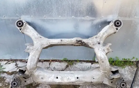 Infiniti FX Rear subframe 
