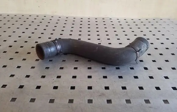 Chevrolet Captiva Engine coolant pipe/hose
