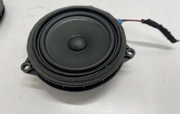 Mini Cooper Countryman F60 Rear door speaker 8715685