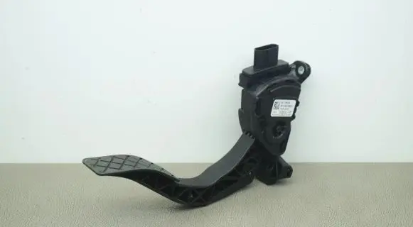Audi A6 S6 C7 4G Accelerator throttle pedal 8K1723523A