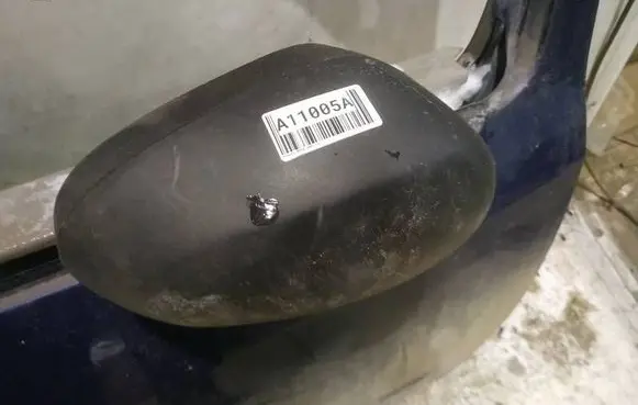 Renault Modus Front door electric wing mirror 