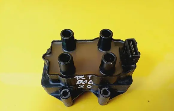 Peugeot 806 High voltage ignition coil 2526040A