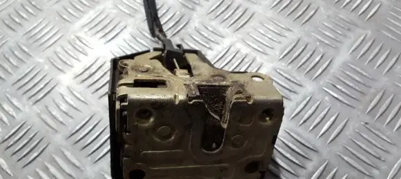 Renault Clio II Front door lock