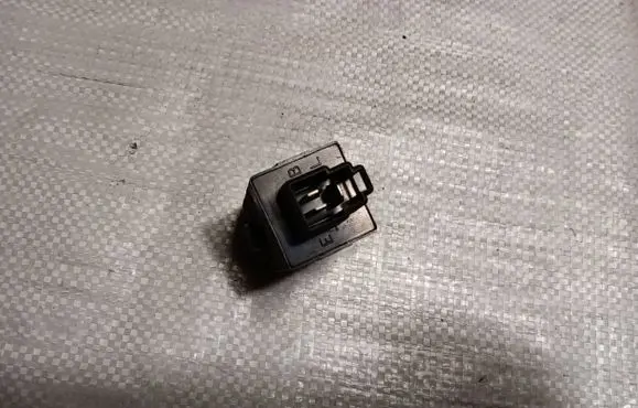 Mazda 626 Other relay 3211138320 789987