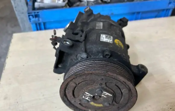 Audi A4 S4 B8 8K Air conditioning (A/C) compressor (pump) 8T0260805F