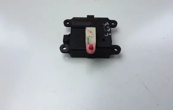 Nissan Qashqai Air flap motor/actuator A24820A3200000