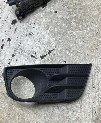 Ford Fusion Front fog light trim/grill 2N1119952D 13275 C8L6A