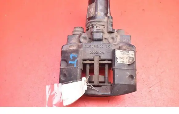 Rear brake caliper