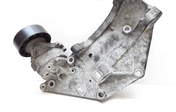 Volvo C70 Generator/alternator bracket 9682367380