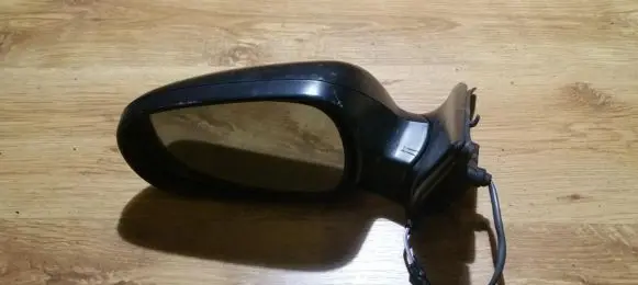 Mazda 323 Front door electric wing mirror
