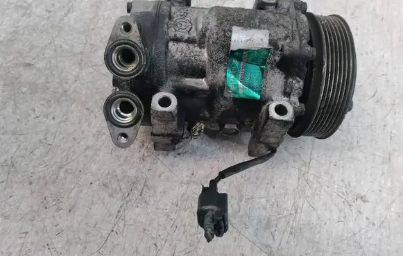 Ford Focus C-MAX Air conditioning (A/C) compressor (pump) 3M5H-19D629-GC