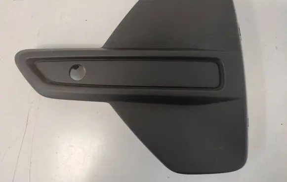 Volvo XC40 Front fog light trim/grill 32136101