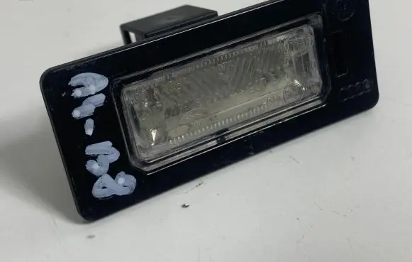 Audi A4 S4 B8 8K Number plate light 8T0943021